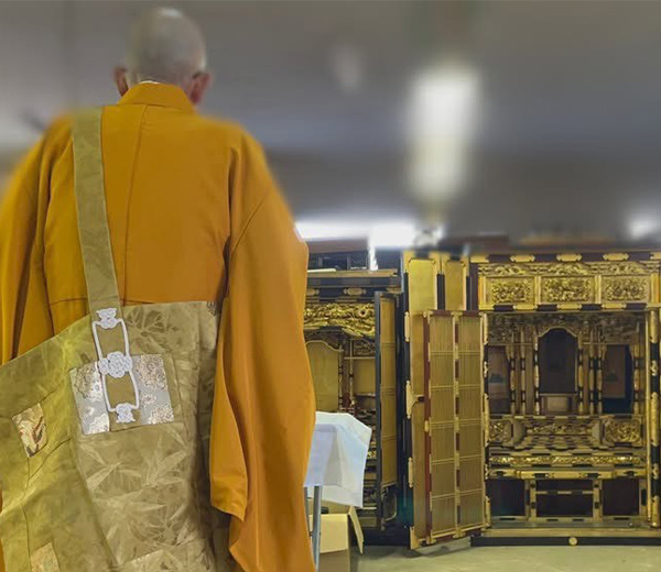 専門スタッフが
思い出のお仏壇を
丁寧に対応